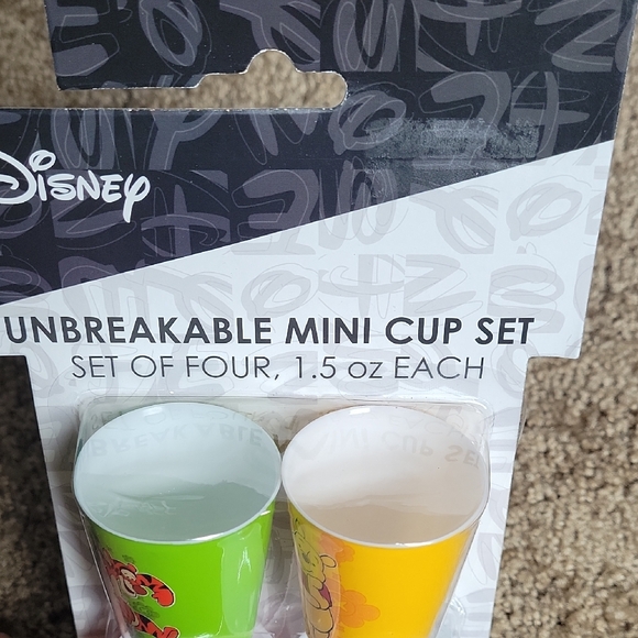 Disney Winnie The Pooh Cups - Picture 6 of 6